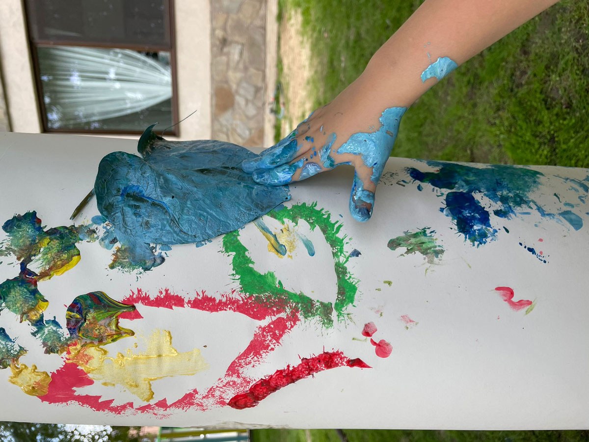 Cu manecile suflecate